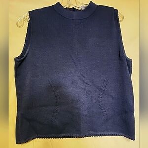 ST JOHN KNIT SHELL NAVY SZ M very good condition sophisticated wedding party hol